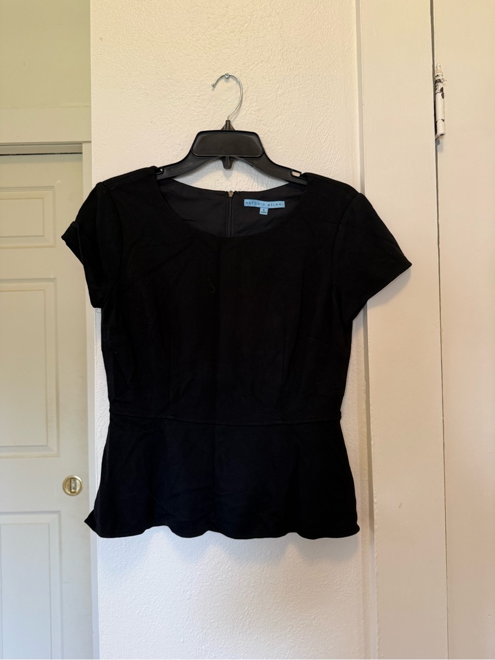 ANTONIO MELANI Black Cap-Sleeve Peplum Top